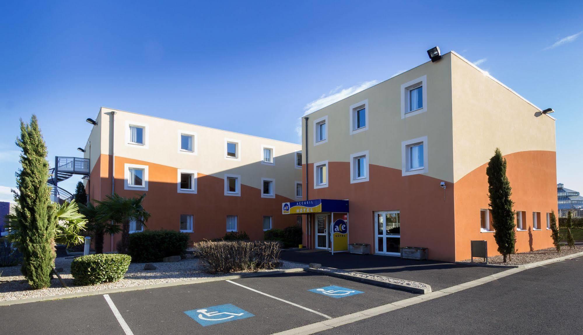 Ace Hotel Clermont Ferrand La Pardieu Экстерьер фото